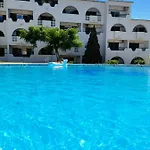Apartment 211 Moderno Com Vista A Piscina No Centro Da Albufeira