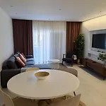 Apartament 211 Moderno Com Vista A Piscina No Centro Da