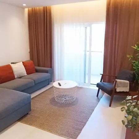アパート 211 Moderno Com Vista A Piscina No Centro Da アルブフェイラ