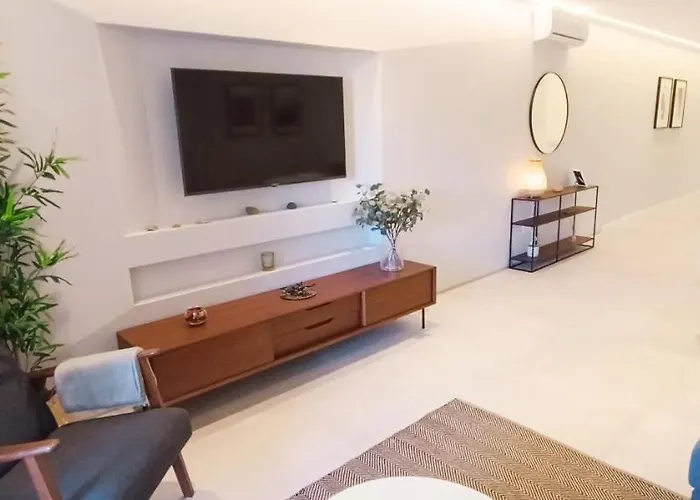 아파트 211 Moderno Com Vista A Piscina No Centro Da *