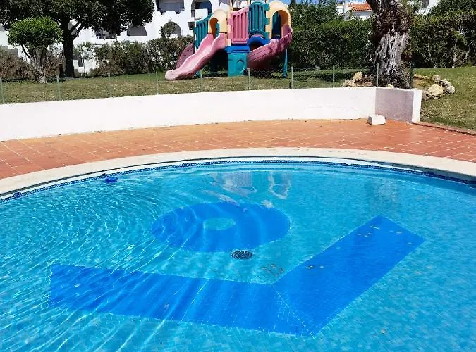 아파트 211 Moderno Com Vista A Piscina No Centro Da *