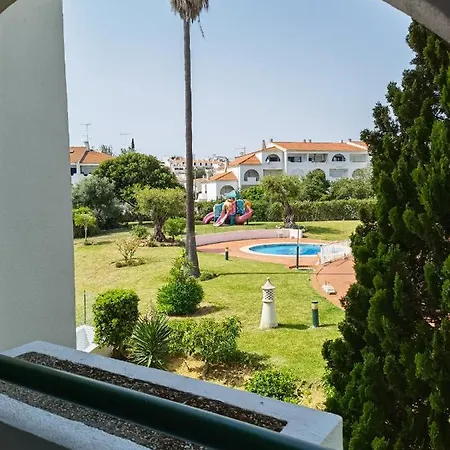 Apartment 211 Moderno Com Vista A Piscina No Centro Da *