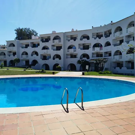 211 Moderno Com Vista A Piscina No Centro Da