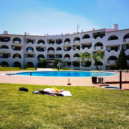 Apartment 211 Moderno Com Vista A Piscina No Centro Da