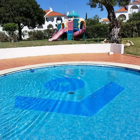 Apartmán 211 Moderno Com Vista A Piscina No Centro Da *